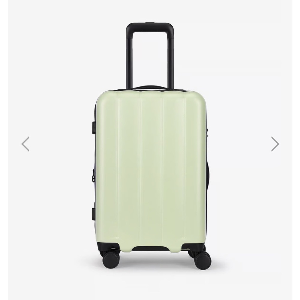 CALPAK Evry carry on luggage - Daisy